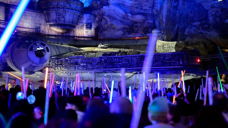 Disneyland After Dark: Star Wars Night has begun! | CXSaber Online Store 