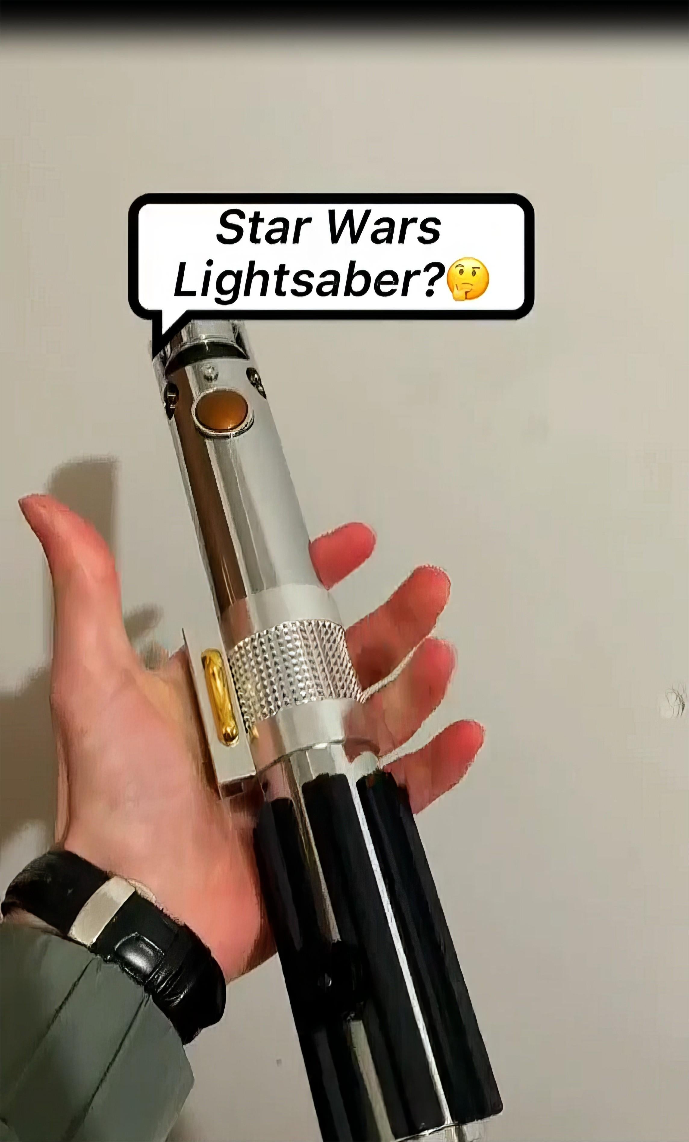 Anakin EP3:Star Wars Lightsaber: Wield the legendary power and light up the galaxy on an adventure.